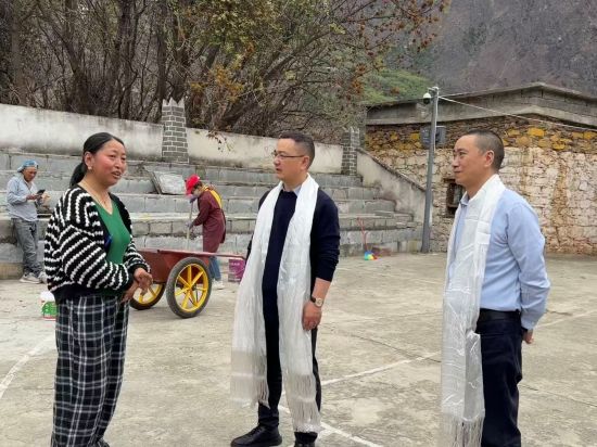 1776068918024042207.jpg 1776068918024042207.jpg